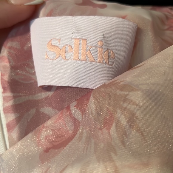 Selkie - Parliament Dress in Beverly - Picture 3 of 3